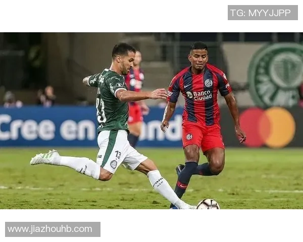 柏德博恩迎战科隆争夺德乙积分榜关键战役分析与展望