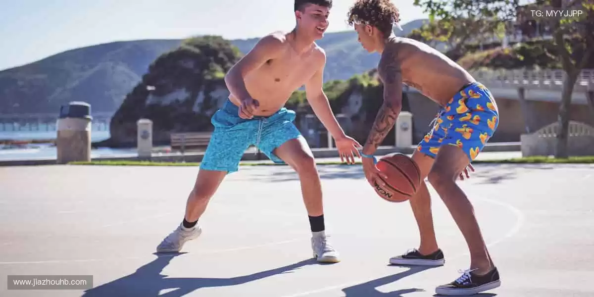 💻实时互动,弹幕与呐喊同频共振!📸